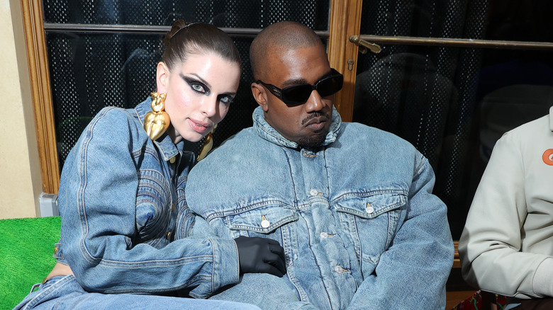 Julia Fox and Kanye West posing 