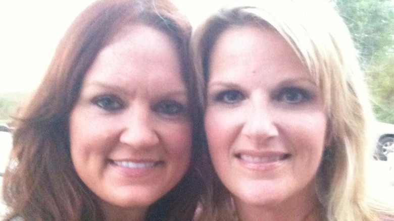 Ree Drummond and Trisha Yearwood smiling