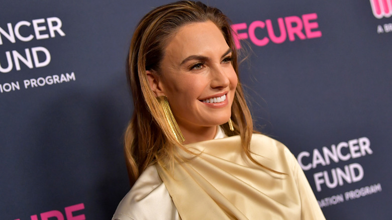 Elizabeth Chambers smiling