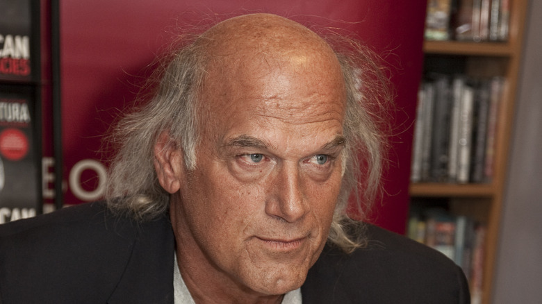 Jesse Ventura in bookstore