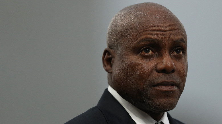 Carl Lewis in suit