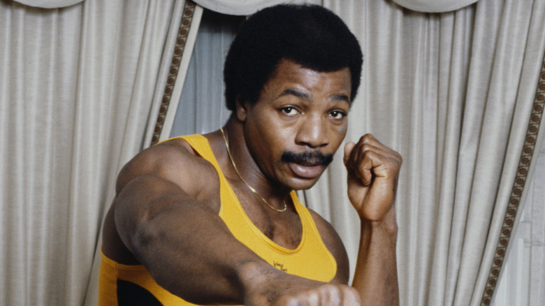 Carl Weathers puching