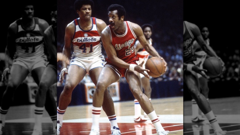 Chet Walker playing for the Chicago Bulls