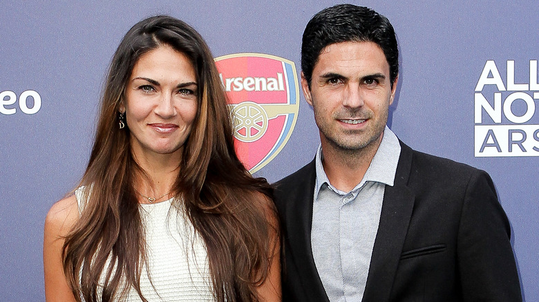 Mikel Arteta and Lorena Bernal smiling in England in 2022