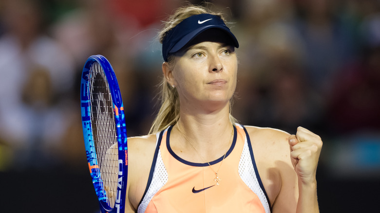 Maria Sharapova playing tennis