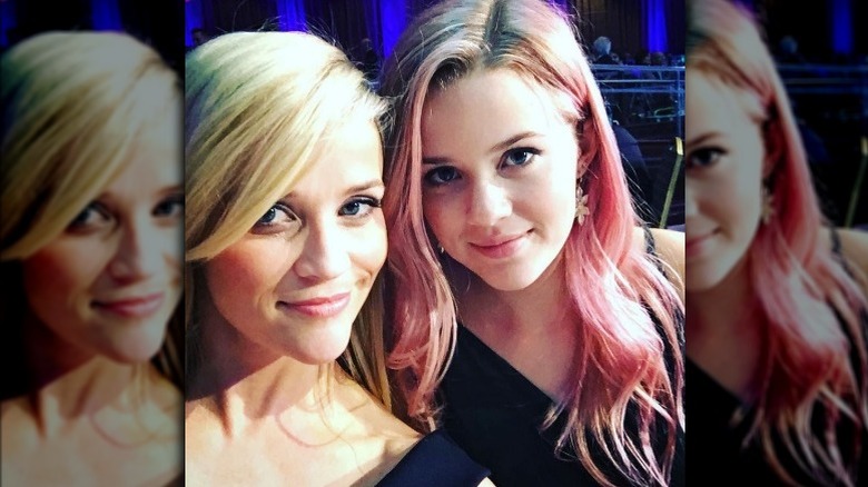 Ava Phillippe beside Reese Witherspoon with pink hair