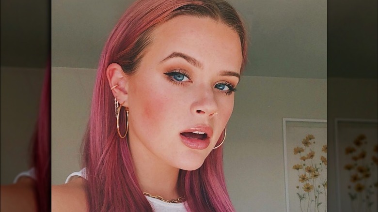 Ava Phillippe with pink hair