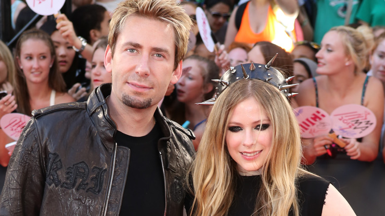 Chad Kroeger with Avril Lavigne posing