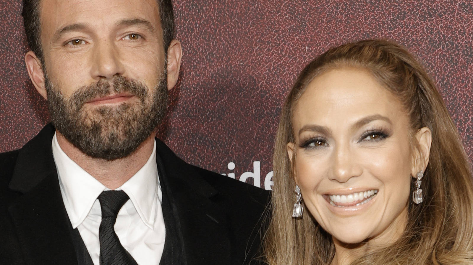 Ben Affleck And Jennifer Lopez's Wedding Favor Revealed In Mix-Up