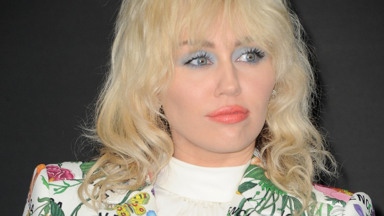 Miley Cyrus blond