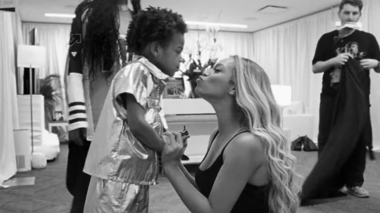 Beyoncé And Jay-Z's Twins Sir And Rumi Carter Are Growing Up Fast