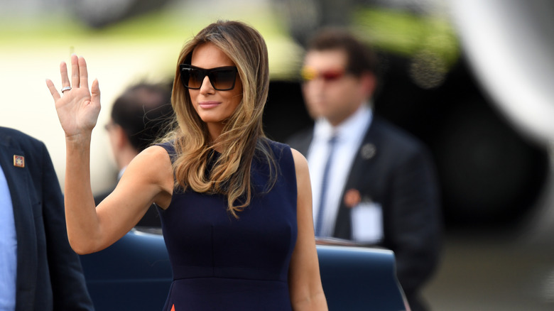 Melania Trump waving