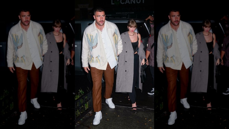 Taylor Swift and Travis Kelce walking