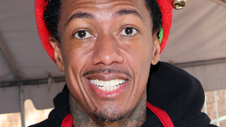 Nick Cannon posing