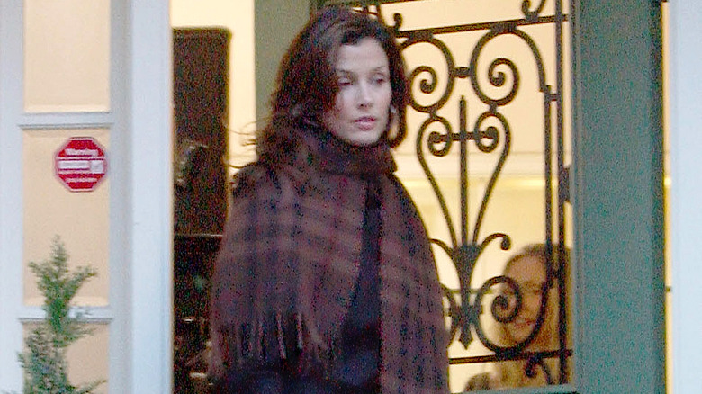 Paparazzi shot of Bridget Moynahan leaving an apartment