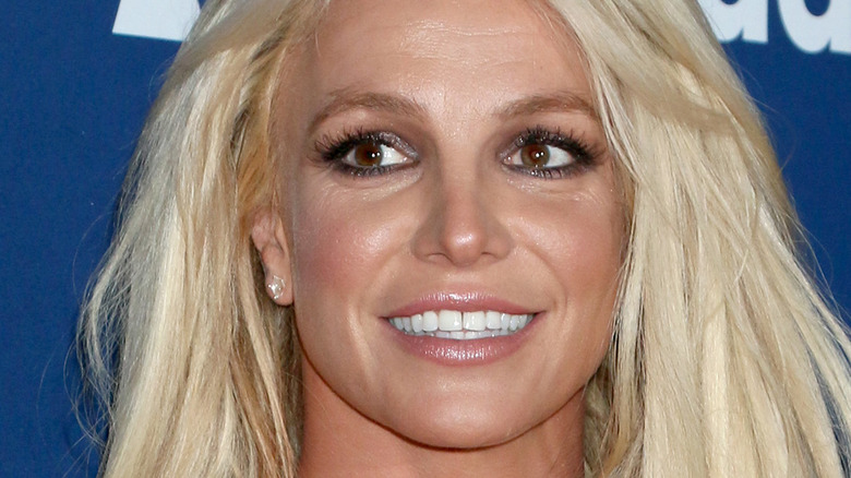 Britney Spears side eye