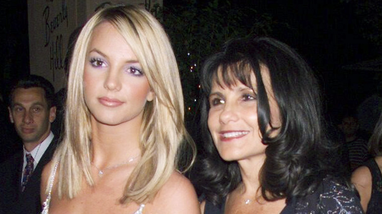 ritney Spears (L) with her mother Lynne Spears at the Arista Records pre-Grammy Awards party,