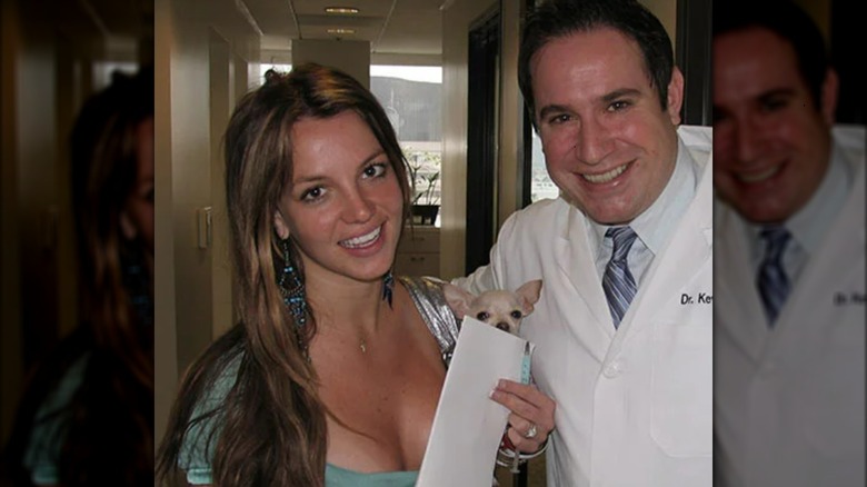 Britney Spears, Dr. Kevin Sands smiling