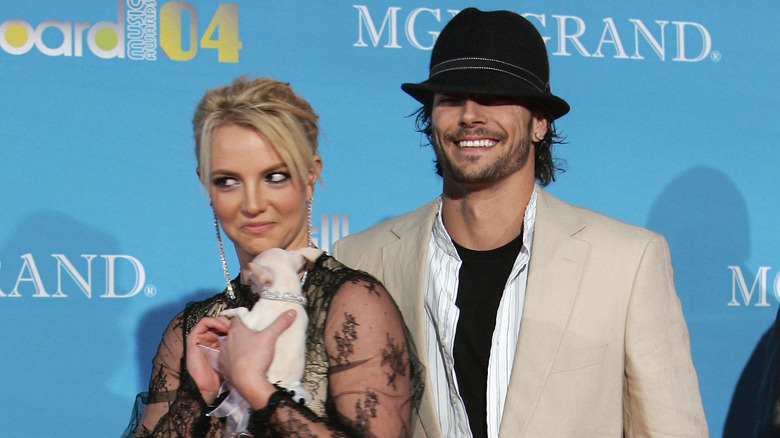 Britney Spears and Kevin Federline smiling