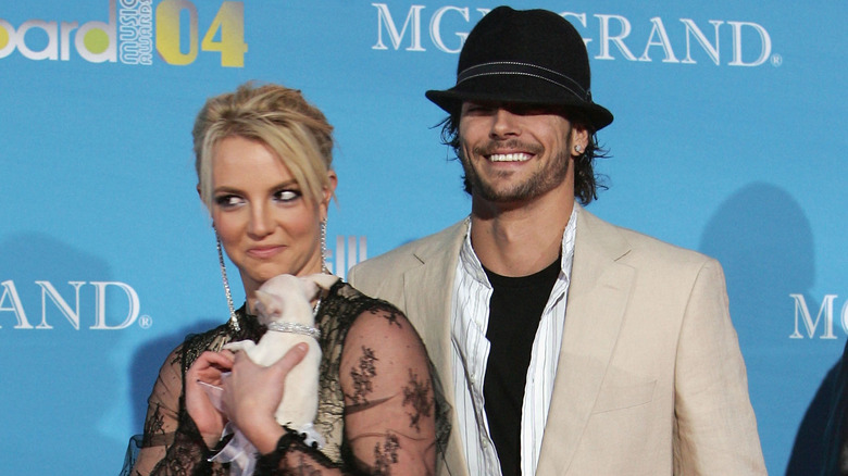 Britney Spears and Kevin Federline on a red carpet 