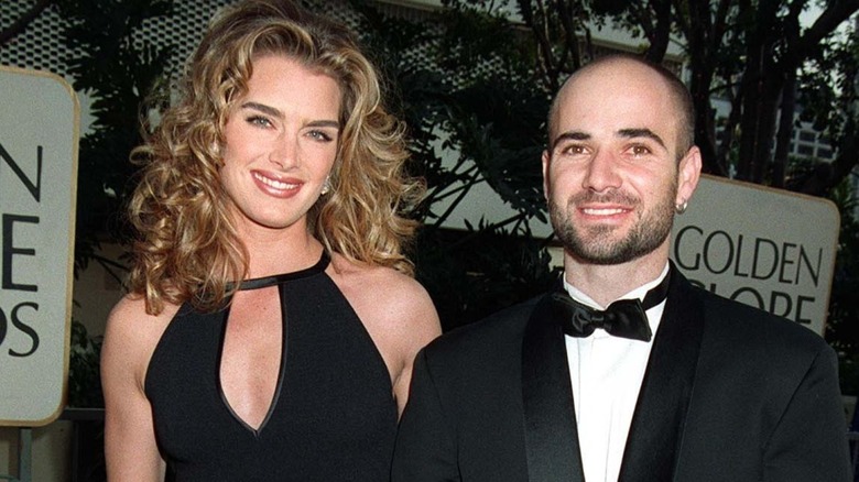  Brooke Shields and Andre Agassi smiling