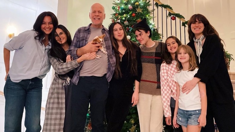 Demi Moore Bruce Willis and family