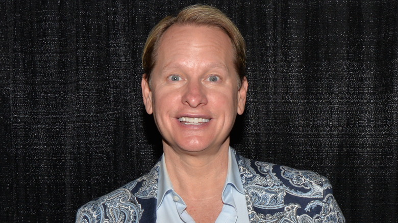 Carson Kressley posing