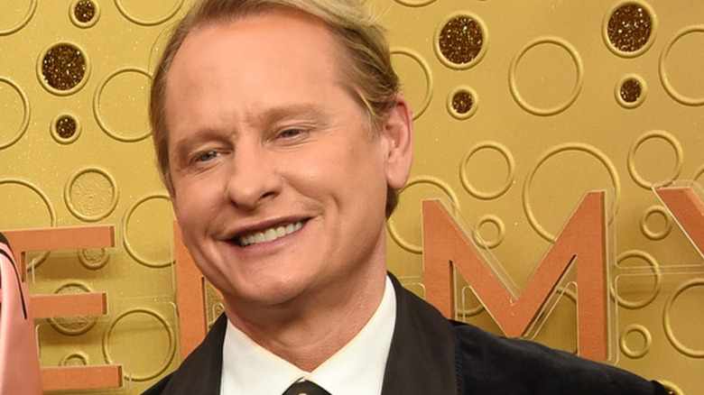 Carson Kressley smiling at the 2019 Emmy Awards