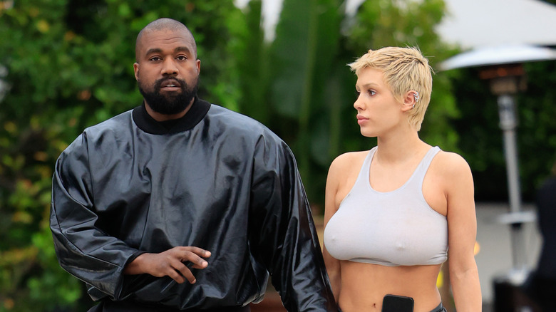 Kanye West and Bianca Censori walk together in Los Angeles