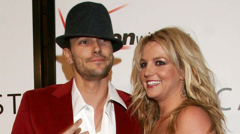 Britney Spears and Kevin Federline smiling