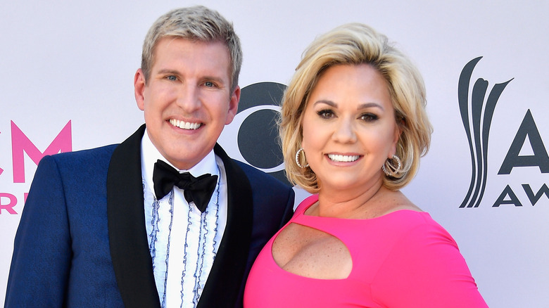 Todd and Julie Chrisley posing