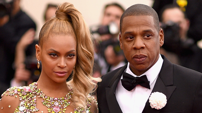 Beyoncé​ and Jay-Z posing