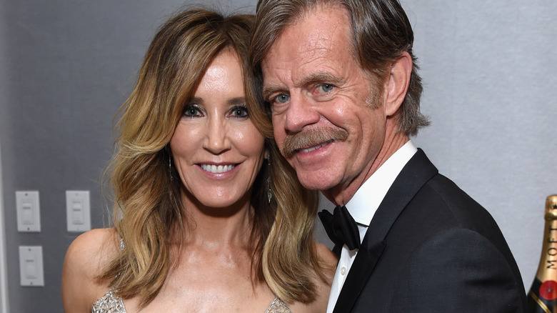 William H. Macy and Felicity Huffman posing