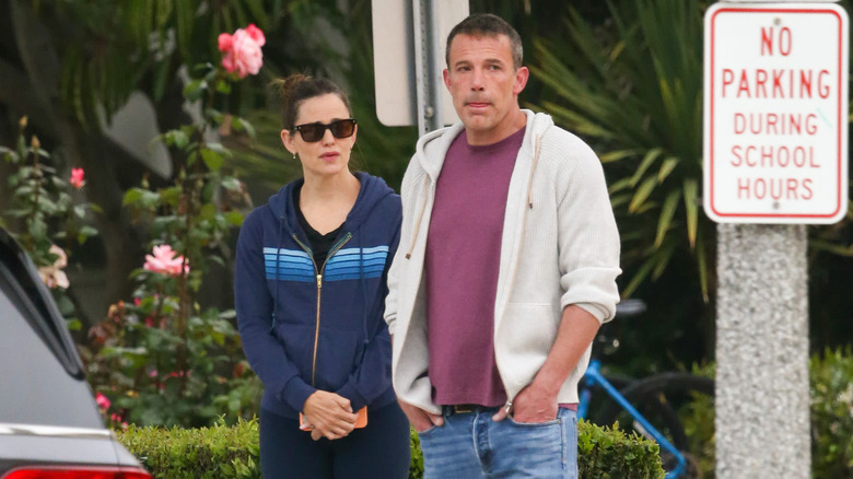 Jennifer Garner and Ben Affleck standing on Los Angeles street