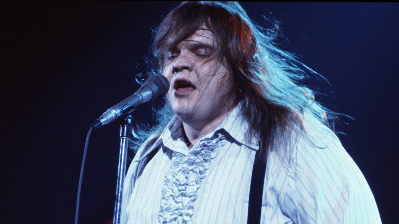 Meat Loaf sings Bat Out of Hell