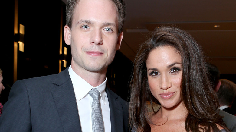 Patrick J. Adams, Meghan Markle posing