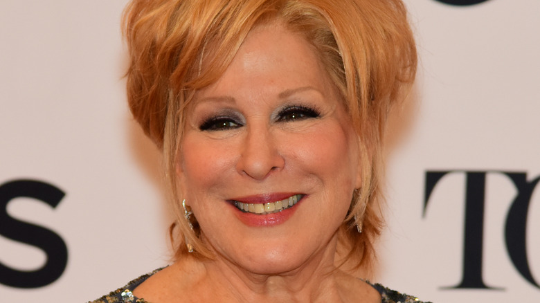 Bette Midler smiling at award show