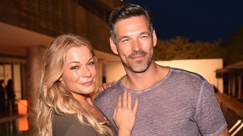 LeAnn Rimes and Eddie Cibrian posing