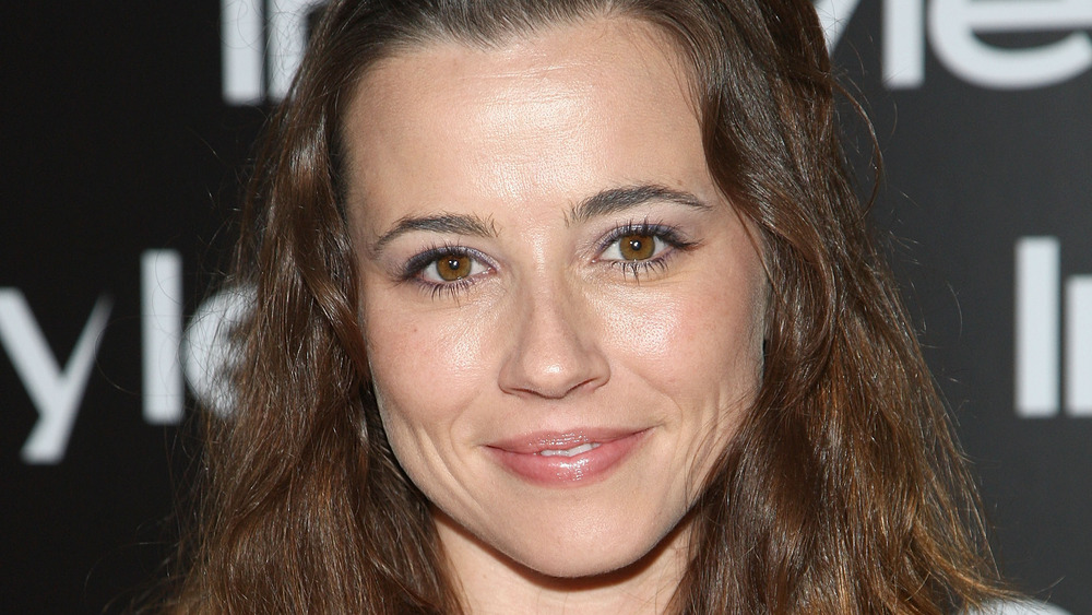 Linda Cardellini smiling