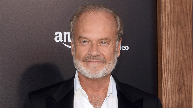 Kelsey Grammer posing