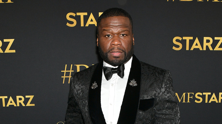 50 Cent posing