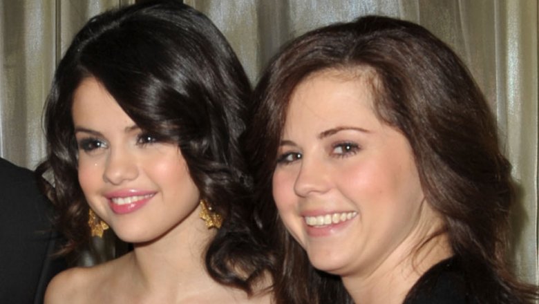 Selena Gomez, Mandy Teefey