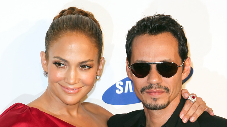 Jennifer Lopez and Marc Anthony smiling