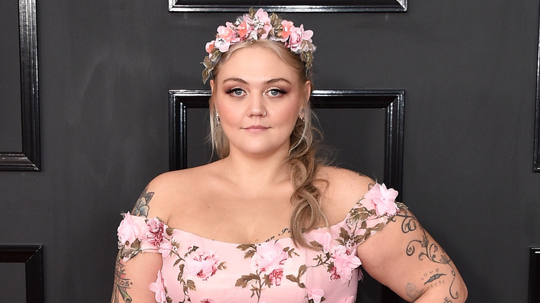 Elle King posing