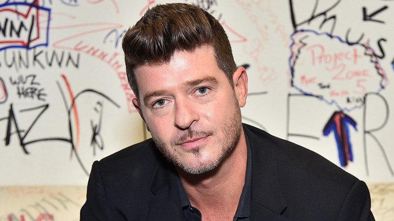 Robin Thicke posing