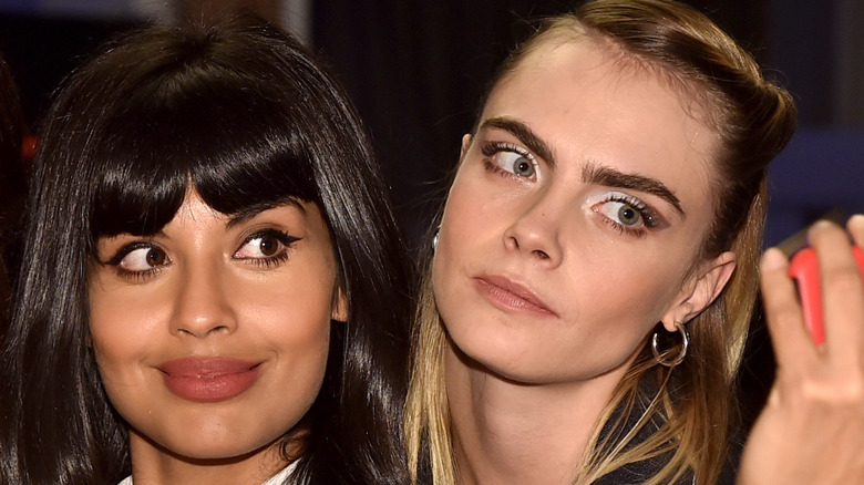 Jameela Jamil and Cara Delevingne posing