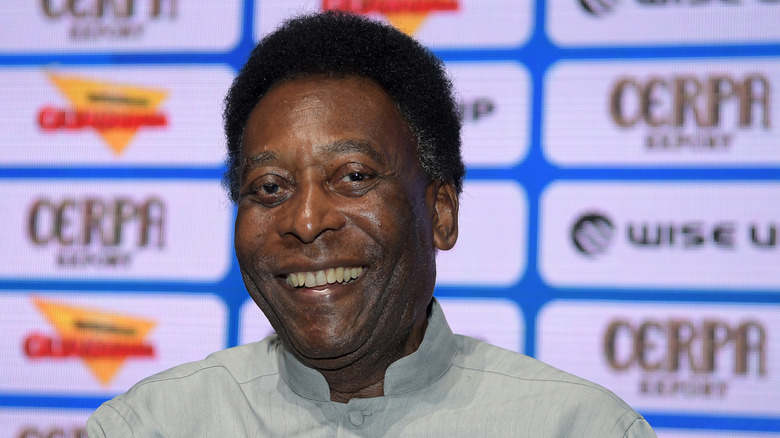 Pelé smiling