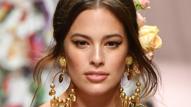 Ashley Graham sporting golden earrings