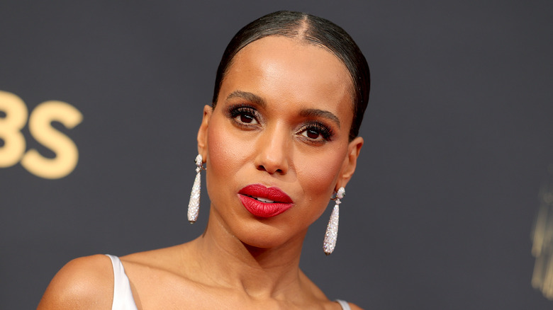 Kerry Washington wearing red lipstick