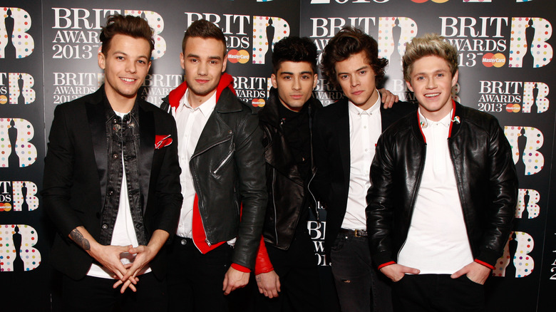 One Direction poses together at the Brit Awards in 2013